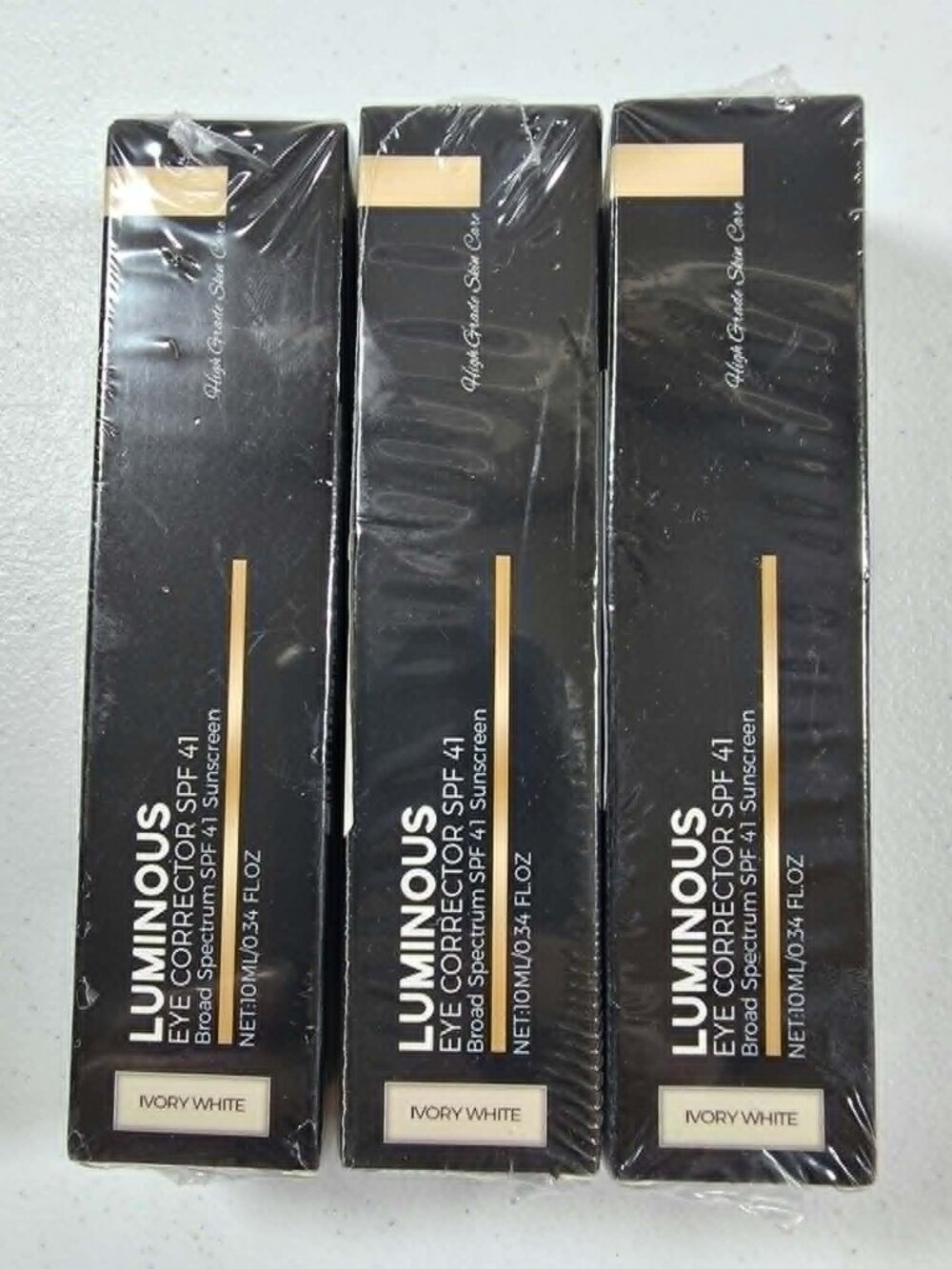 LUMINOUS EYE CORRECTOR SPF 41 SUNSCREEN CONCEALER (3) IVORY WHITE NEW